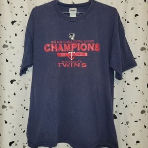Vintage 2003 Back to Back Championships Minnesota Twins Tee